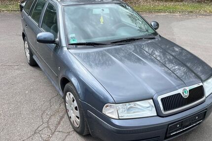Skoda Octavia 192.250 km 2.450 &euro; Schweinfurt 97422