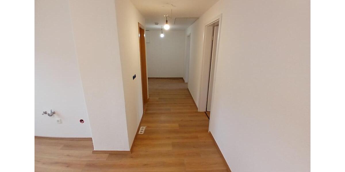 Etagenwohnung Waldheim - 2 Zimmer, 52 m&sup2;, 311&euro; | Angebot:25917459