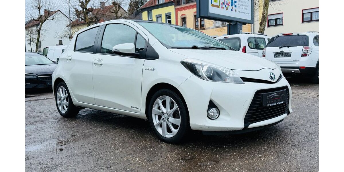 Toyota Yaris 221.000 km 6.400 &euro; Saarbrücken 66115