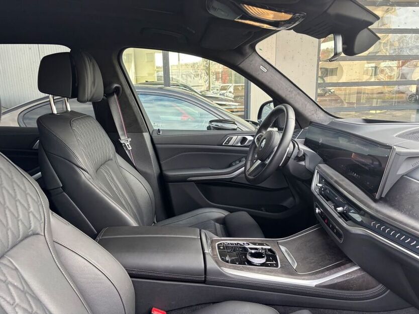 X7