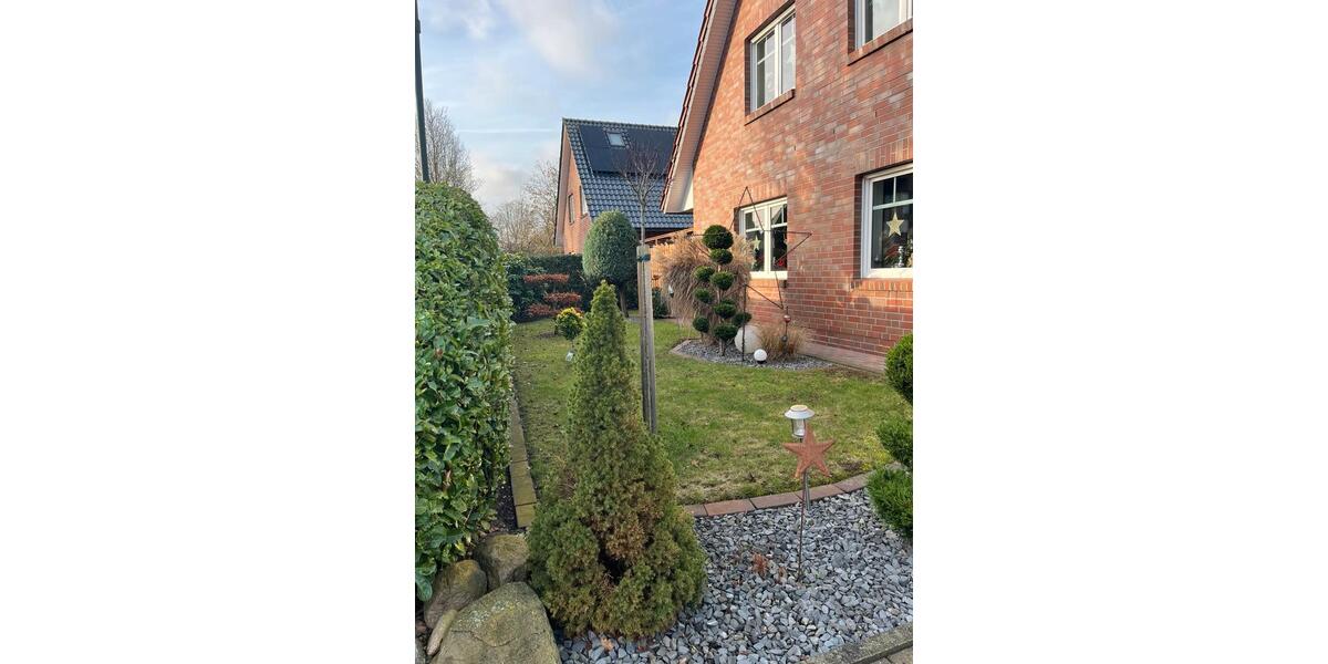 Einfamilienhaus Wiefelstede - 1 Zimmer, 140 m&sup2;, 590.000&euro; | Angebot:24806047