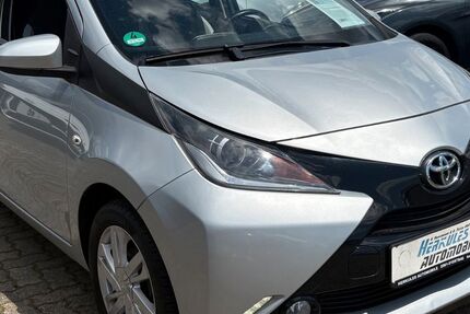 Toyota Aygo (X) 100.000 km 7.990 &euro; Fuldatal-Kassel 34233