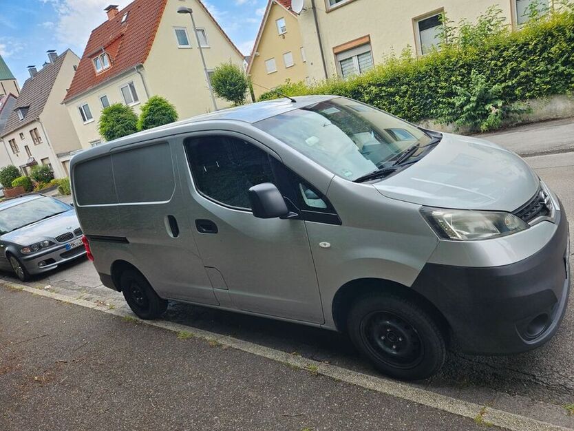 NV200