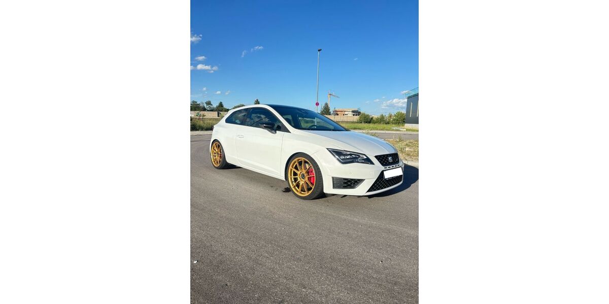 Seat Leon 43.223 km 23.999 &euro; Kissing 86438