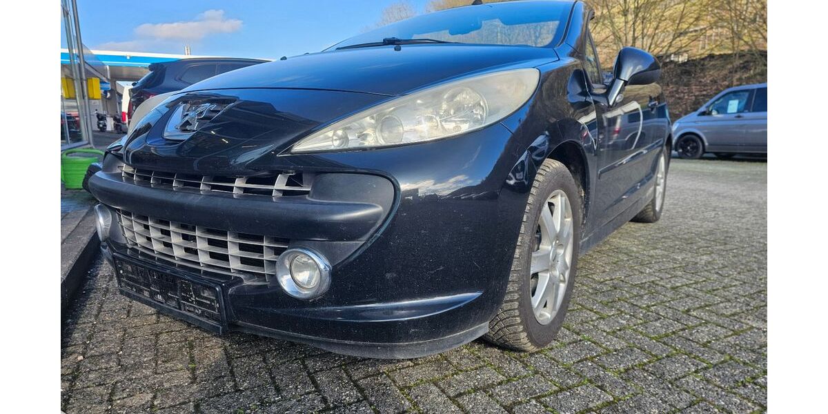 Peugeot 207 143.942 km 1.700 &euro; Unkel 53572