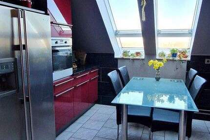 Moderne 4,5-Zimmer Wohnung, Traumhafte Aussicht, Garage, Provisionsfrei! 4 zimmer