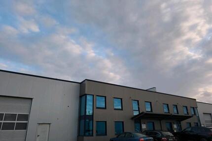 Büro, Praxis, Studio im Industriegebiet nahe Autobahn gestaltbar