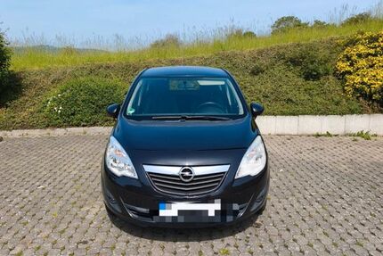 Opel Meriva 105.850 km 3.800 &euro; Sinn 35764