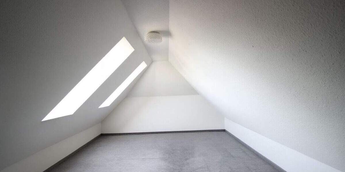 Ein-Zwei- Familienhaus mit großem Grundstück, Sehr Zentral und doch Privat in Luthe 7 zimmer