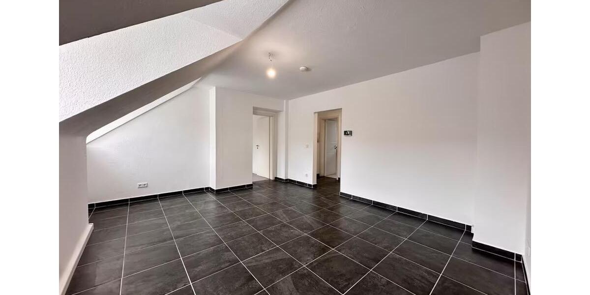 Dachgeschoßwohnung Gelsenkirchen - 4 Zimmer, 73 m&sup2;, 520&euro; | Angebot:26678946