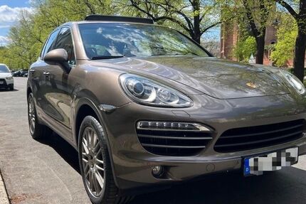 Porsche Cayenne 199.999 km 18.499 &euro; Berlin 12101