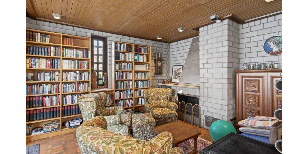 Einfamilienhaus Waldbronn / Etzenrot Etzenrot - 9 Zimmer, 252 m&sup2;, 895.000&euro; | Angebot:24736320