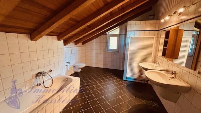 Einfamilienhaus Schieder-Schwalenberg Schieder - 7 Zimmer, 210 m&sup2;, 299.000&euro; | Angebot:26515725