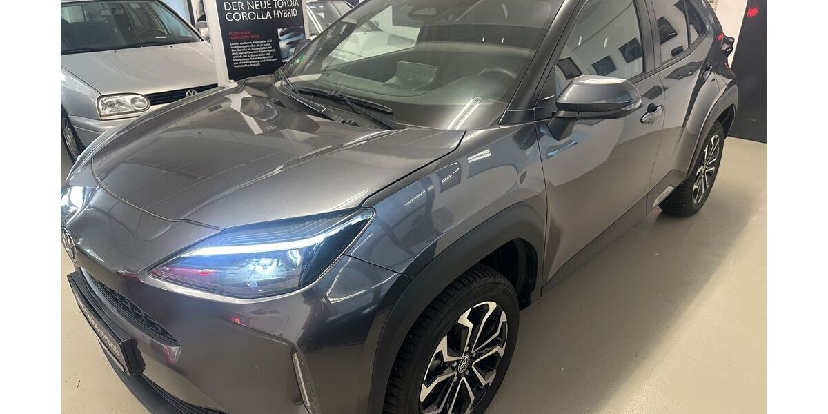 Toyota Yaris 11.525 km 23.990 &euro; LEONBERG 71229