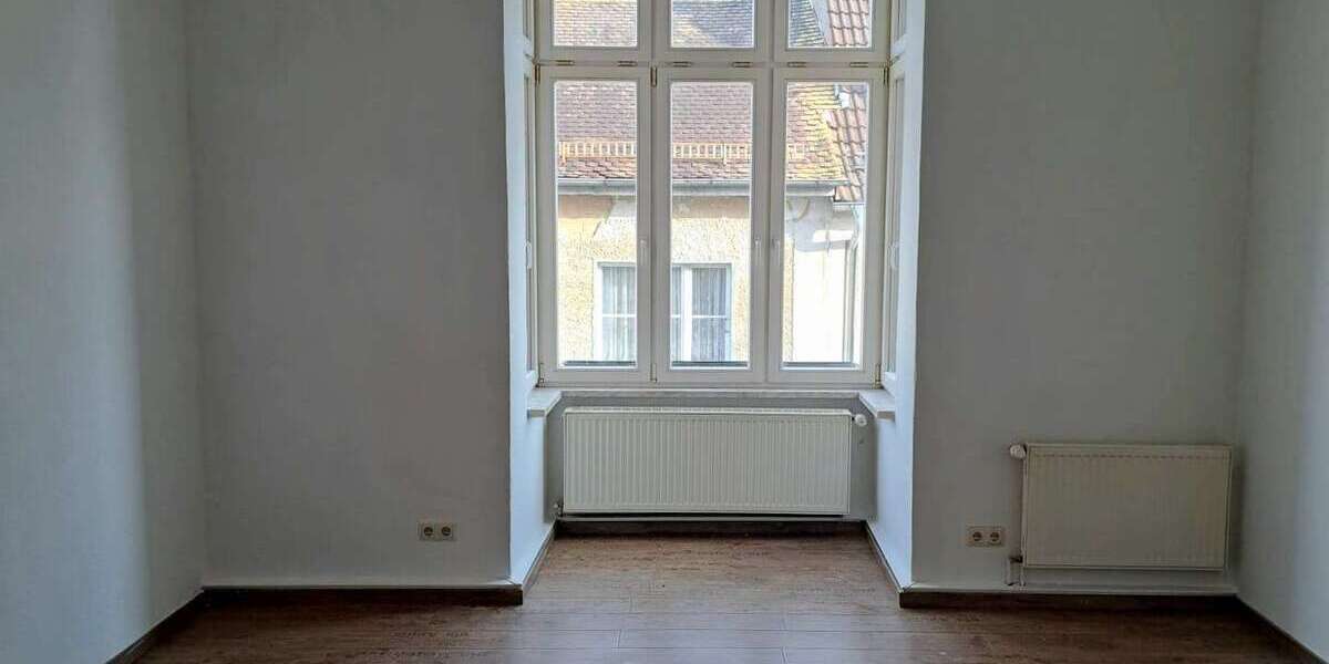 Etagenwohnung Grimma - 4 Zimmer, 111 m&sup2;, 820&euro; | Angebot:26891177