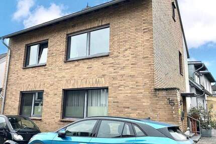 Haus Neuss Rosellen - 7 Zimmer, 155 m&sup2;, 495.000&euro; | Angebot:24423970