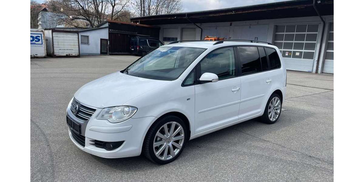 VW Touran 193.300 km 4.799 &euro; Kempten (Allgäu) 87439