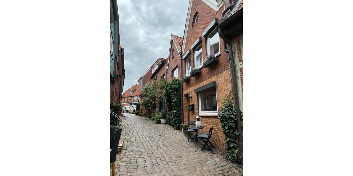 Einfamilienhaus Buxtehude - 4 Zimmer, 110 m&sup2;, 1.250&euro; | Angebot:25876036