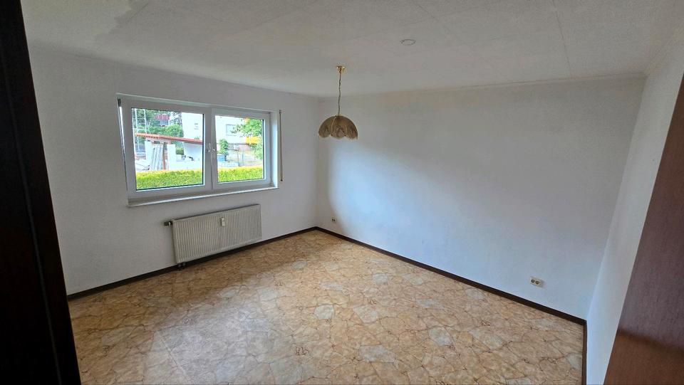 Etagenwohnung Pirmasens Niedersimten - 2 Zimmer, 73 m&sup2;, 120.000&euro; | Angebot:27087761