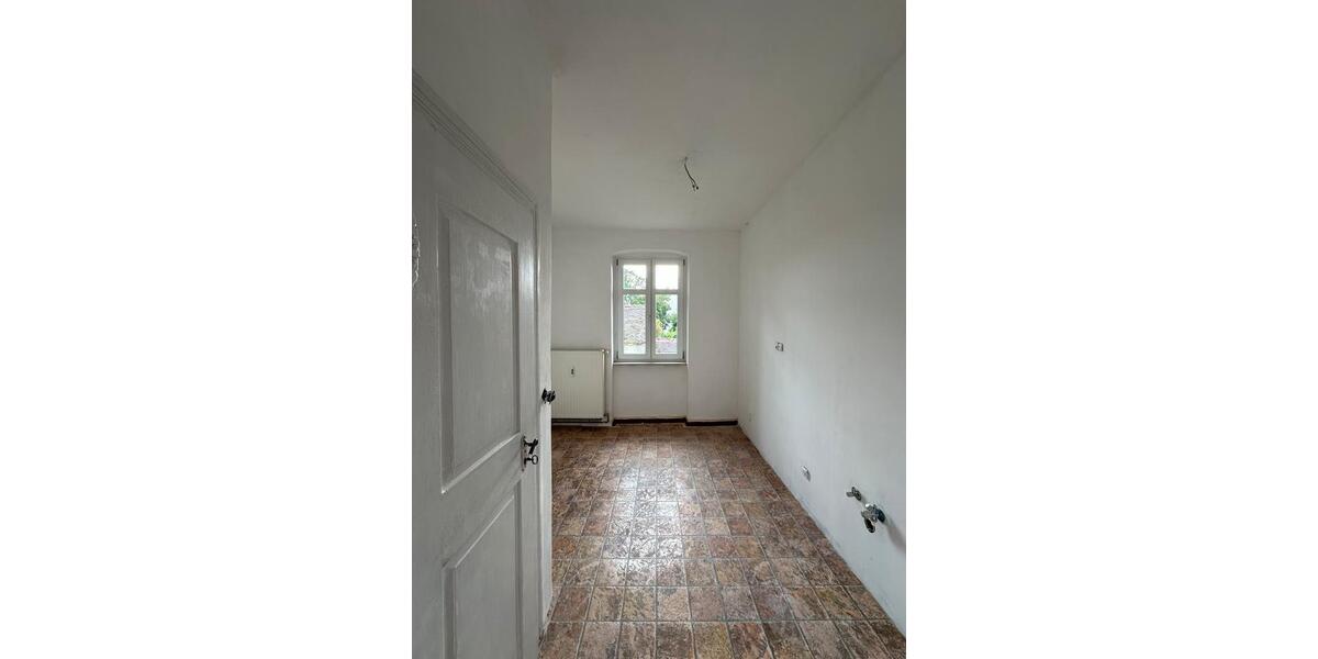 Etagenwohnung Bitterfeld-Wolfen Bitterfeld - 4 Zimmer, 92 m&sup2;, 680&euro; | Angebot:26022930