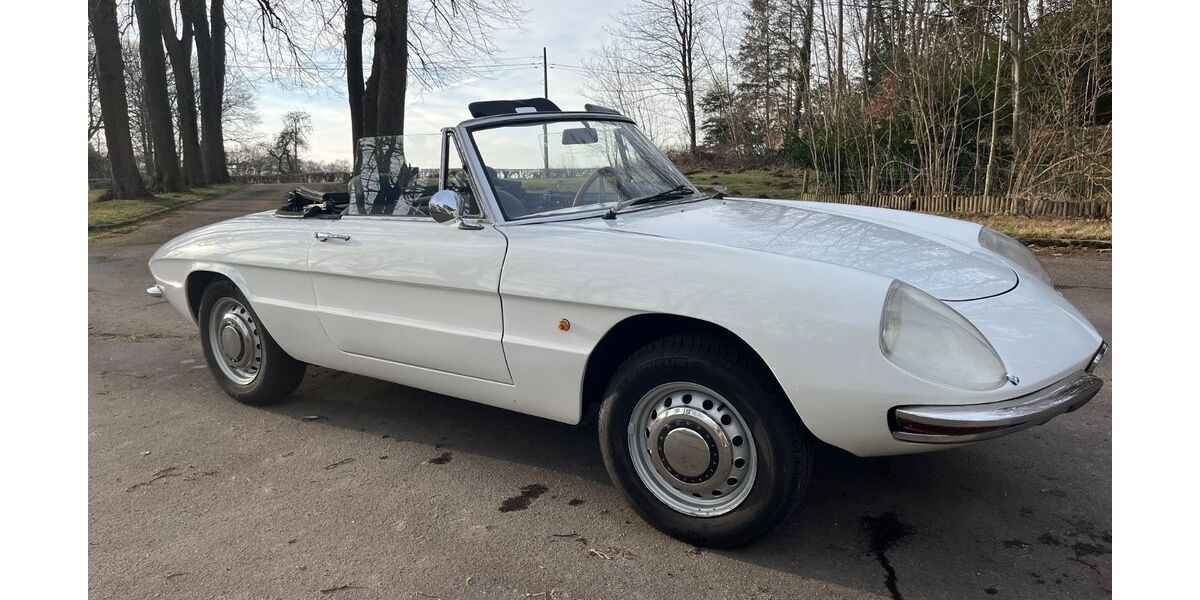 Alfa Romeo Spider 119.000 km 69.000 &euro; Aachen 52076