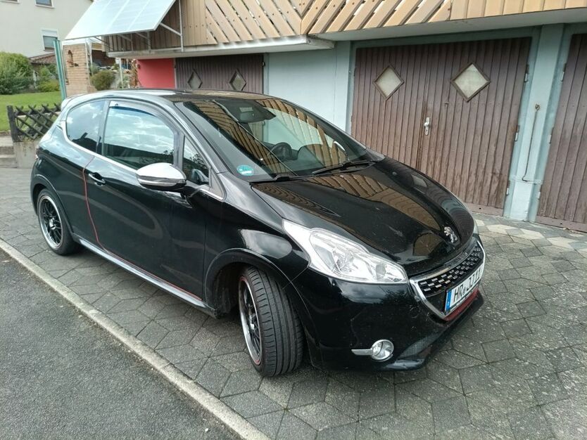 Peugeot 208 107.000 km 6.999 € Knüllwald 34593