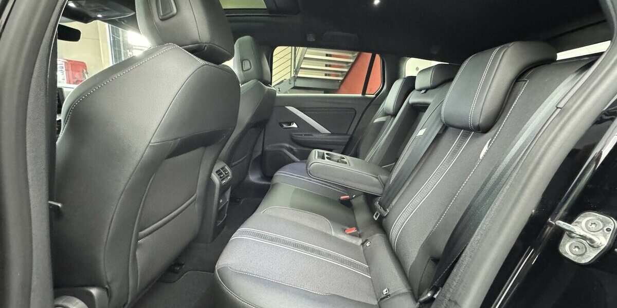 Opel Astra GS 1.5 CDTi Ultimate 1.Hand Full LED 36.700 km 22.970 &euro; Lich 35423