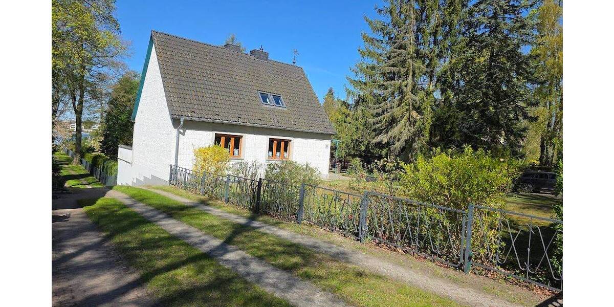 Einfamilienhaus Neuruppin - 5 Zimmer, 205 m&sup2;, 1.330.000&euro; | Angebot:26695812