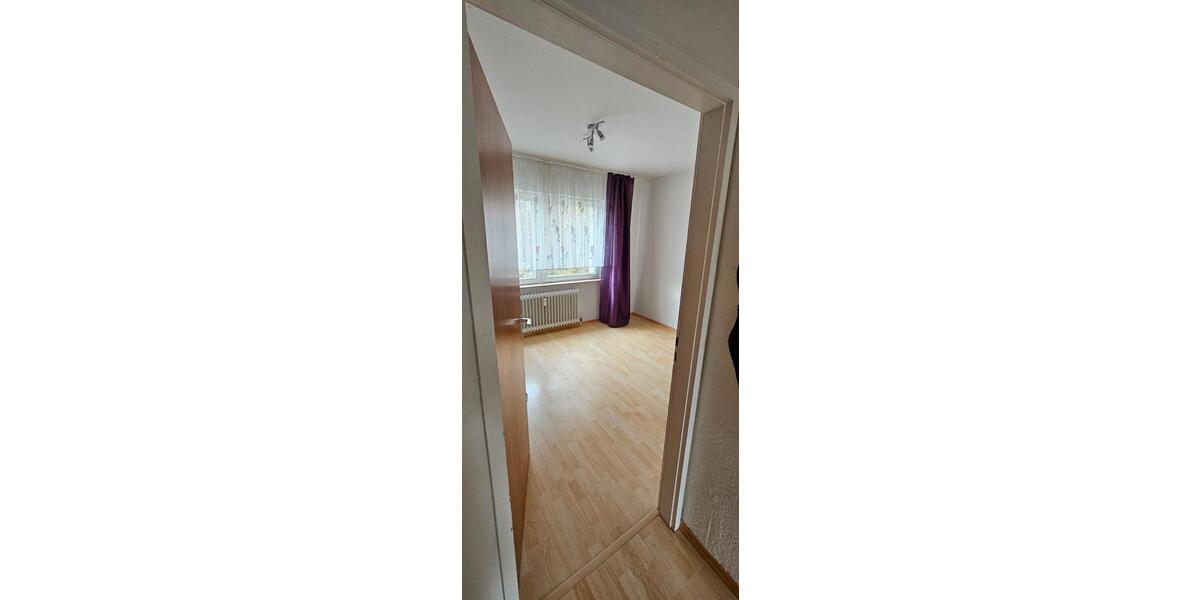 Etagenwohnung Villingen-Schwenningen Schwenningen - 3.5 Zimmer, 92 m&sup2;, 215.000&euro; | Angebot:26441175