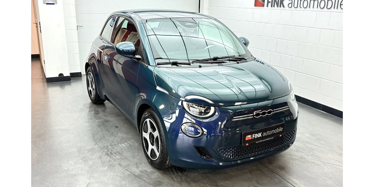 Fiat 500e Action CarPlay Android Automatik 1.Hand 18.400 km 13.490 &euro; Lich 35423