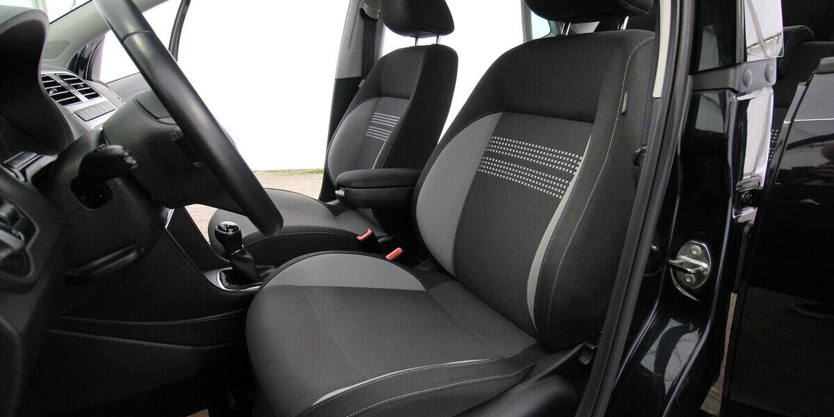 VW Polo V 1.2 Life CLIMATRONIC+SITZHEIZUNG+TEMPOMAT 79.656 km 7.900 &euro; Hagenow 19230