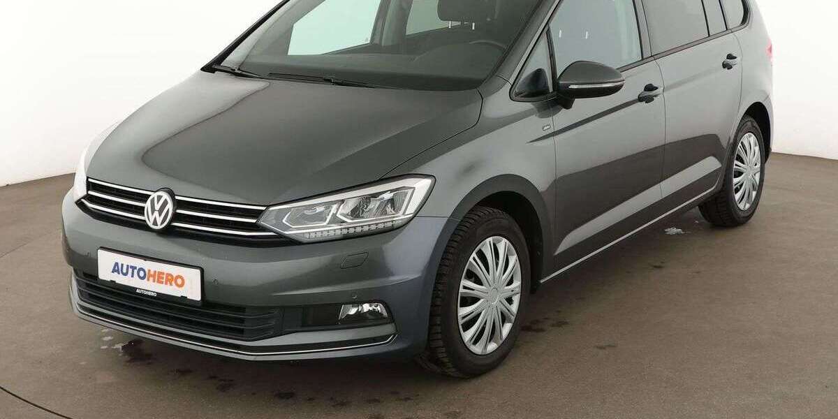 VW Touran 114.489 km 20.290 &euro; Hamburg 22529
