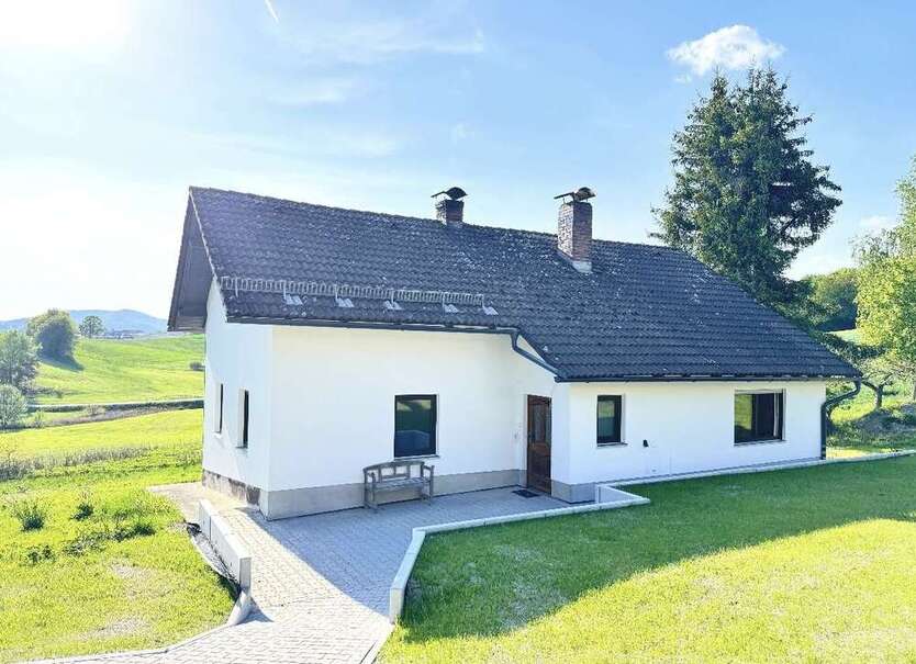 Haus zum Mieten in Saldenburg 1.100 € 130 m²
