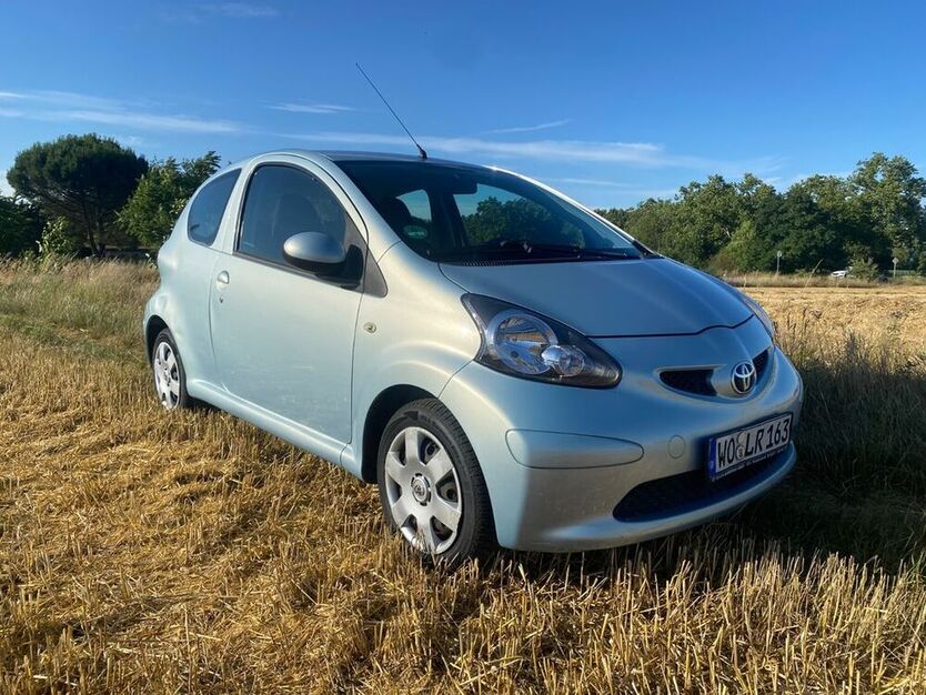Aygo (X)