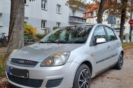 Ford Fiesta 138.529 km 750 € München 81371