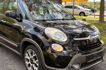 Fiat 500L 142.000 km 5.999 &euro; Köln 51107