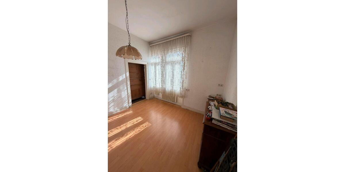 Mehrfamilienhaus, Wohnhaus Osthofen - 9 Zimmer, 201 m&sup2;, 310.000&euro; | Angebot:27063990