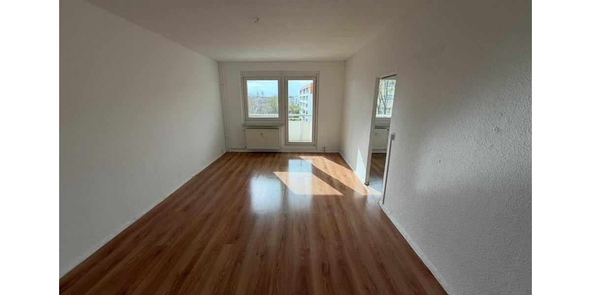 Etagenwohnung Oranienburg - 3 Zimmer, 70 m&sup2;, 875&euro; | Angebot:25999600