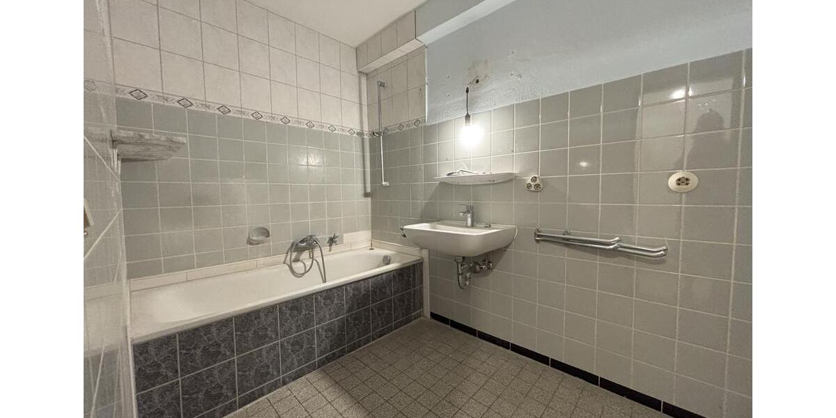 Etagenwohnung Gunzenhausen - 3 Zimmer, 82 m&sup2;, 630&euro; | Angebot:26234247