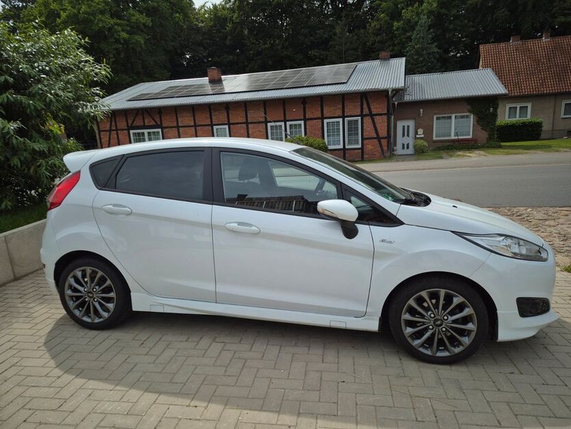 Ford Fiesta 132.000 km 8.100 € Walsrode 29699