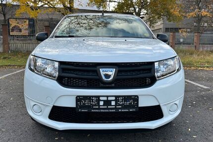 Dacia Sandero 102.000 km 4.790 € Berlin 12055