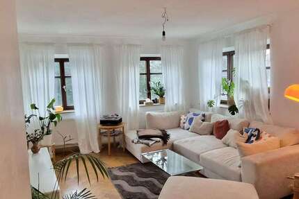 Wohnung Augsburg Innenstadt - 4 Zimmer, 112 m&sup2;, 2.140&euro; | Angebot:24819363