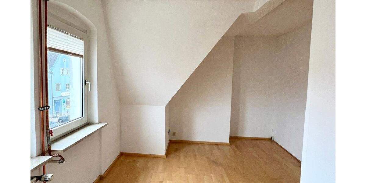 Reihenmittelhaus Neustadt an der Waldnaab Neustadt - 7 Zimmer, 238 m&sup2;, 269.000&euro; | Angebot:25779826