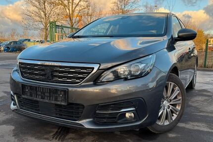 Peugeot 308 187.000 km 8.900 &euro; MIttenwalde 15749