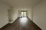 2. OG 3 ZImmer mit Balkon ab Ende Oktober zimmer