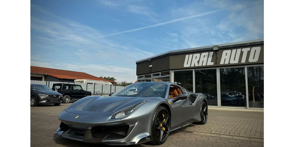 Ferrari 488 Pista 8.900 km 599.000 &euro; Adelheidsdorf 29352