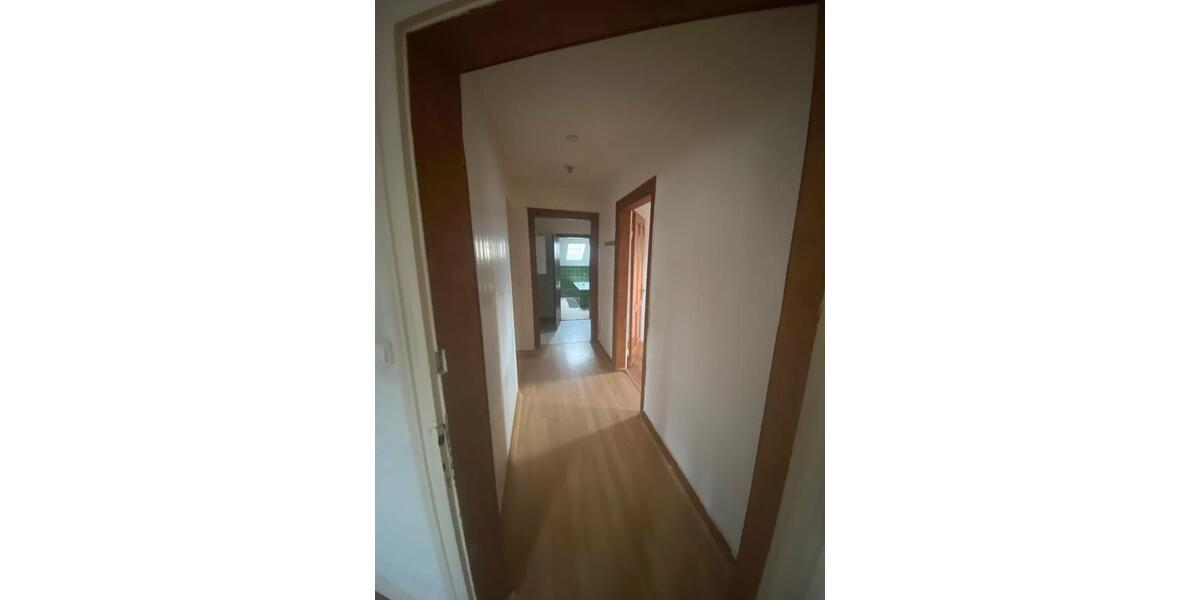 Dachgeschoßwohnung Velbert Langenberg - 4 Zimmer, 90 m&sup2;, 520&euro; | Angebot:24866561