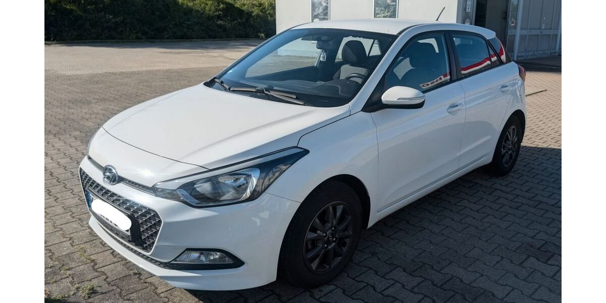 Hyundai i20 78.900 km 9.490 &euro; Karlsruhe 76185