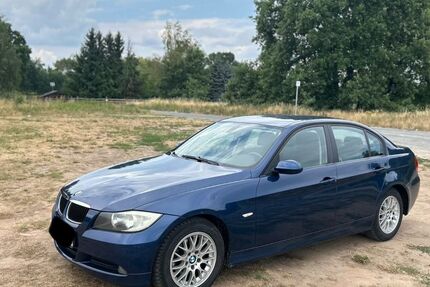 BMW 318 208.000 km 3.199 &euro; Rödermark 63322
