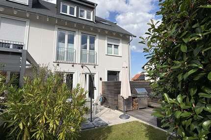 Haus zum Mieten in Bad Soden am Taunus 3.600 € 183 m² 6.5 zimmer